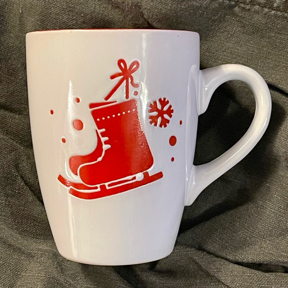 Ice Skates Xmas Mug NWOT